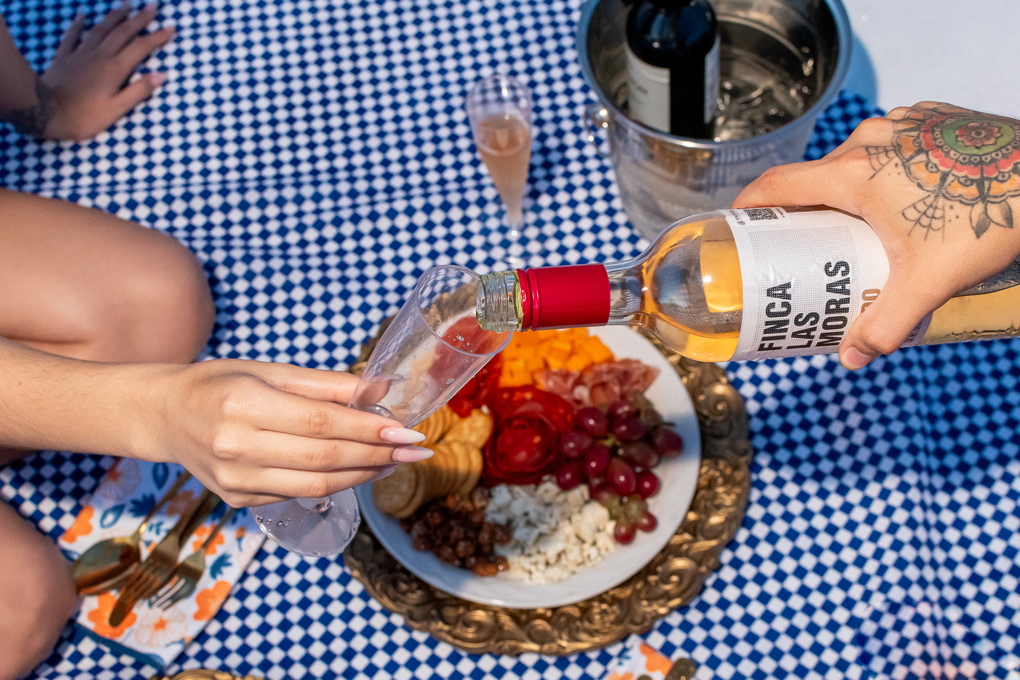 Cena Romantica abordo de un catamaran - Image 7